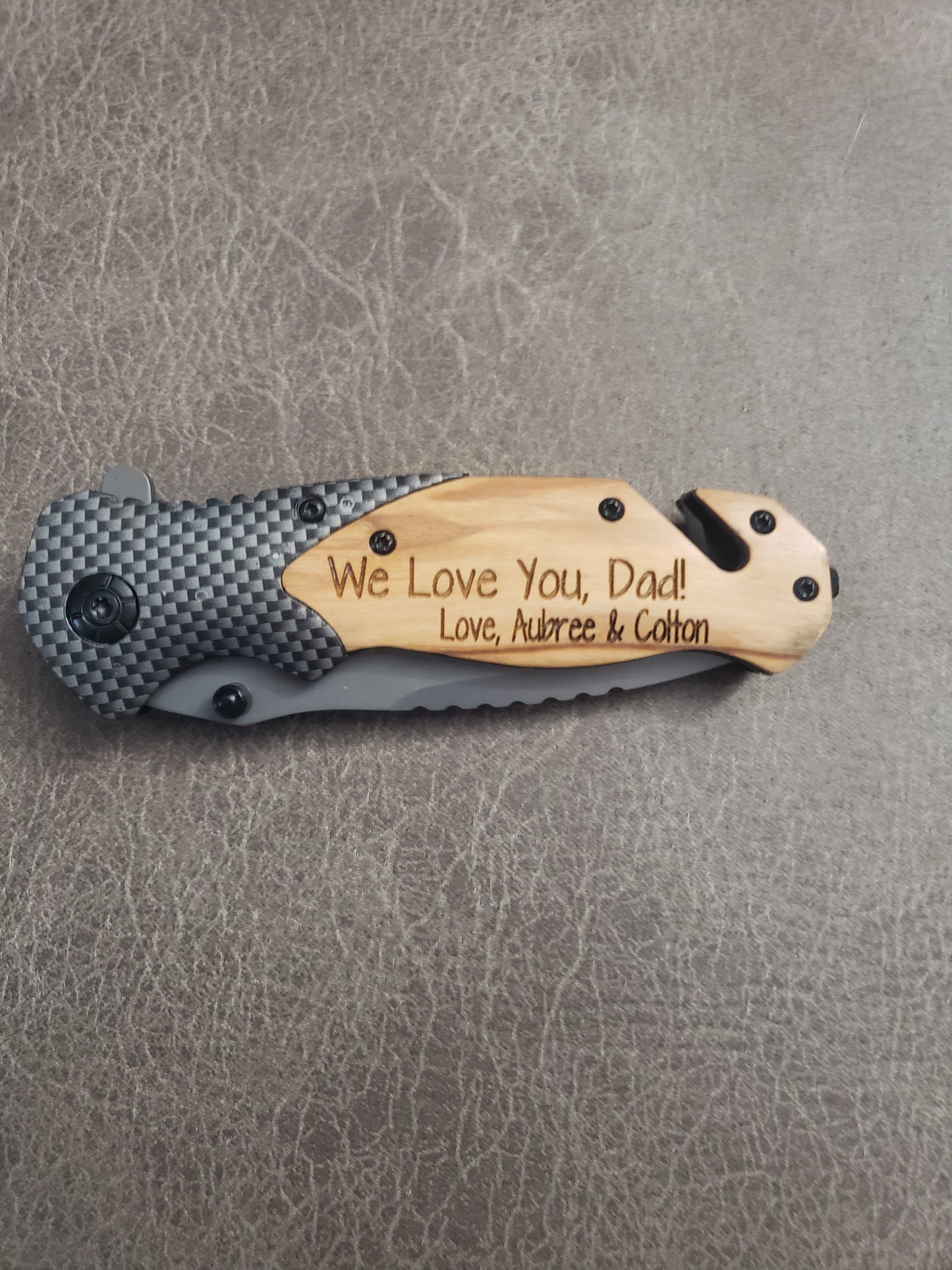 Pocket knives knife Personalized light color only. Dark is sold out!! Non-locking