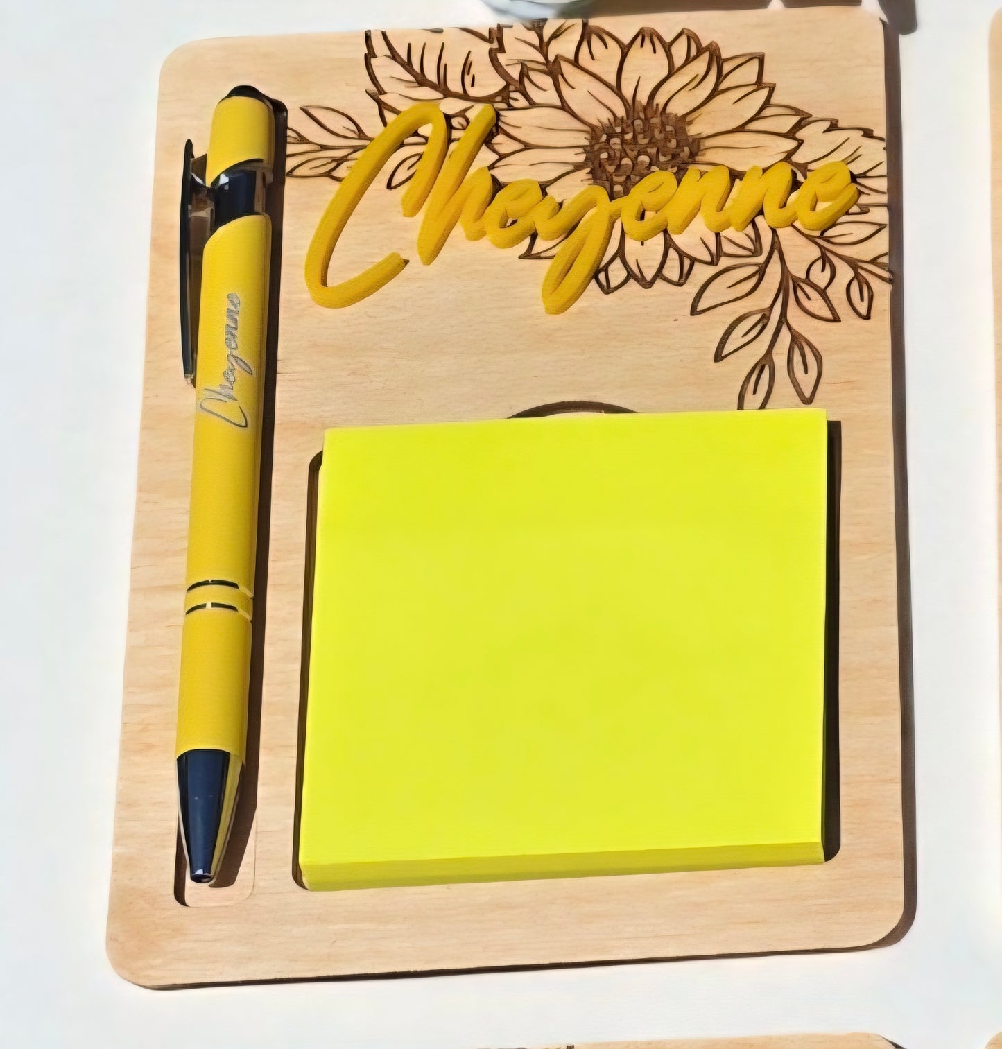 Flower sticky note holder with pen personalized