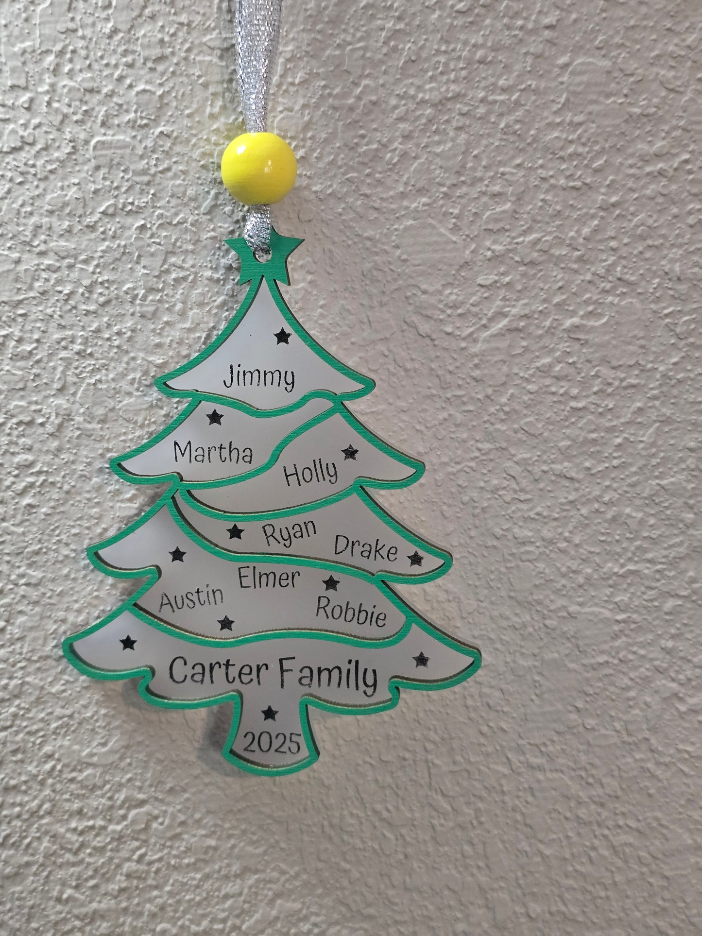 Family Christmas Tree Frosted Acrylic personalized max 10 names