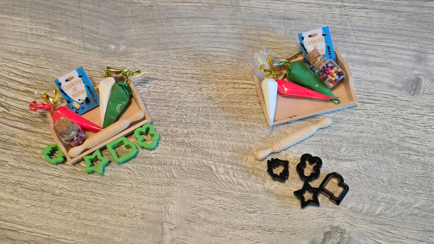 Miniature baking set display purpose only limited quantity