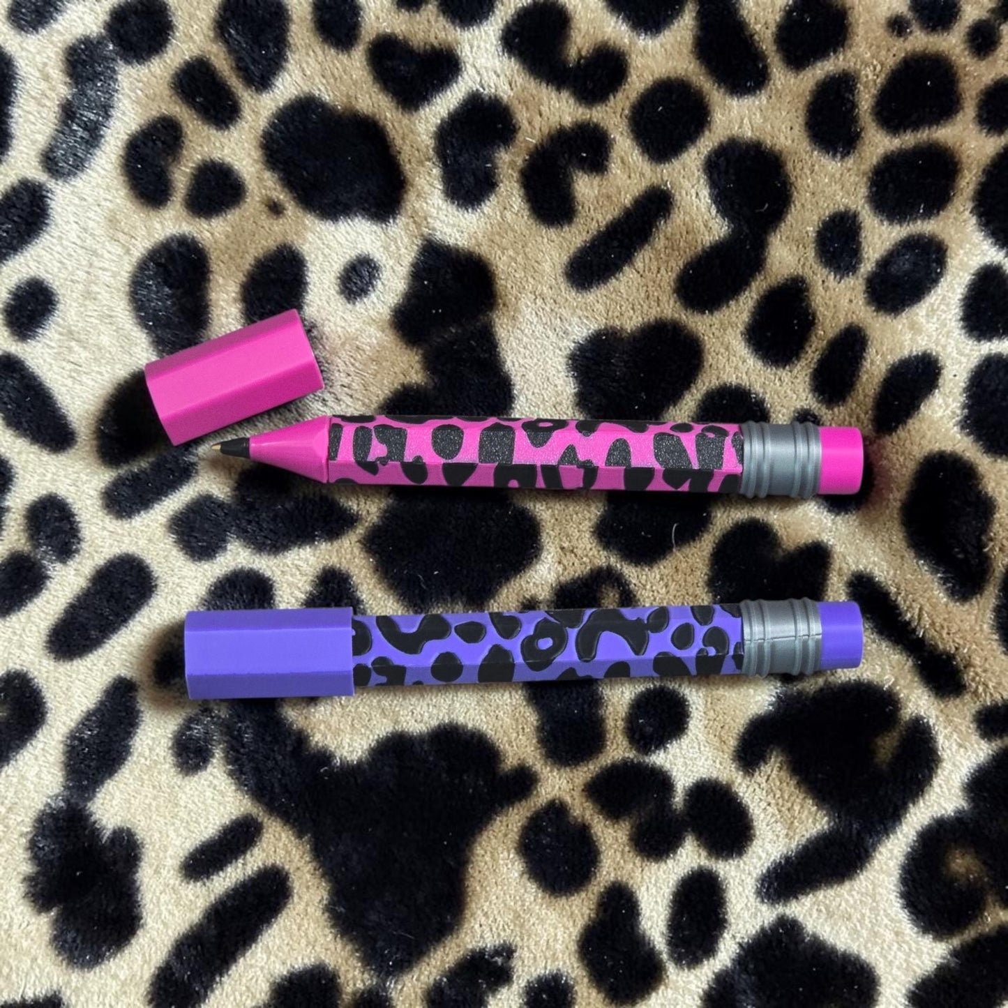 3D printed Leopard pen