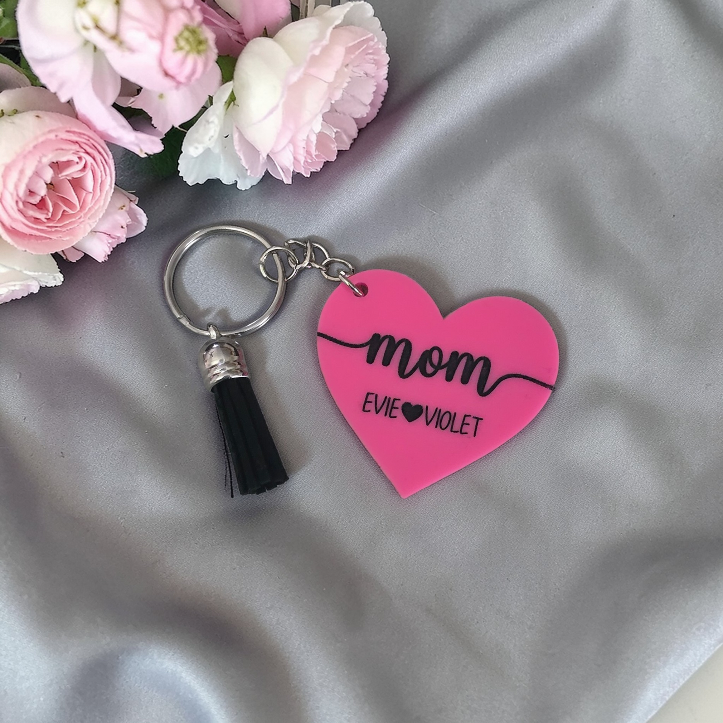 Mom acrylic keychain with kids names personalized