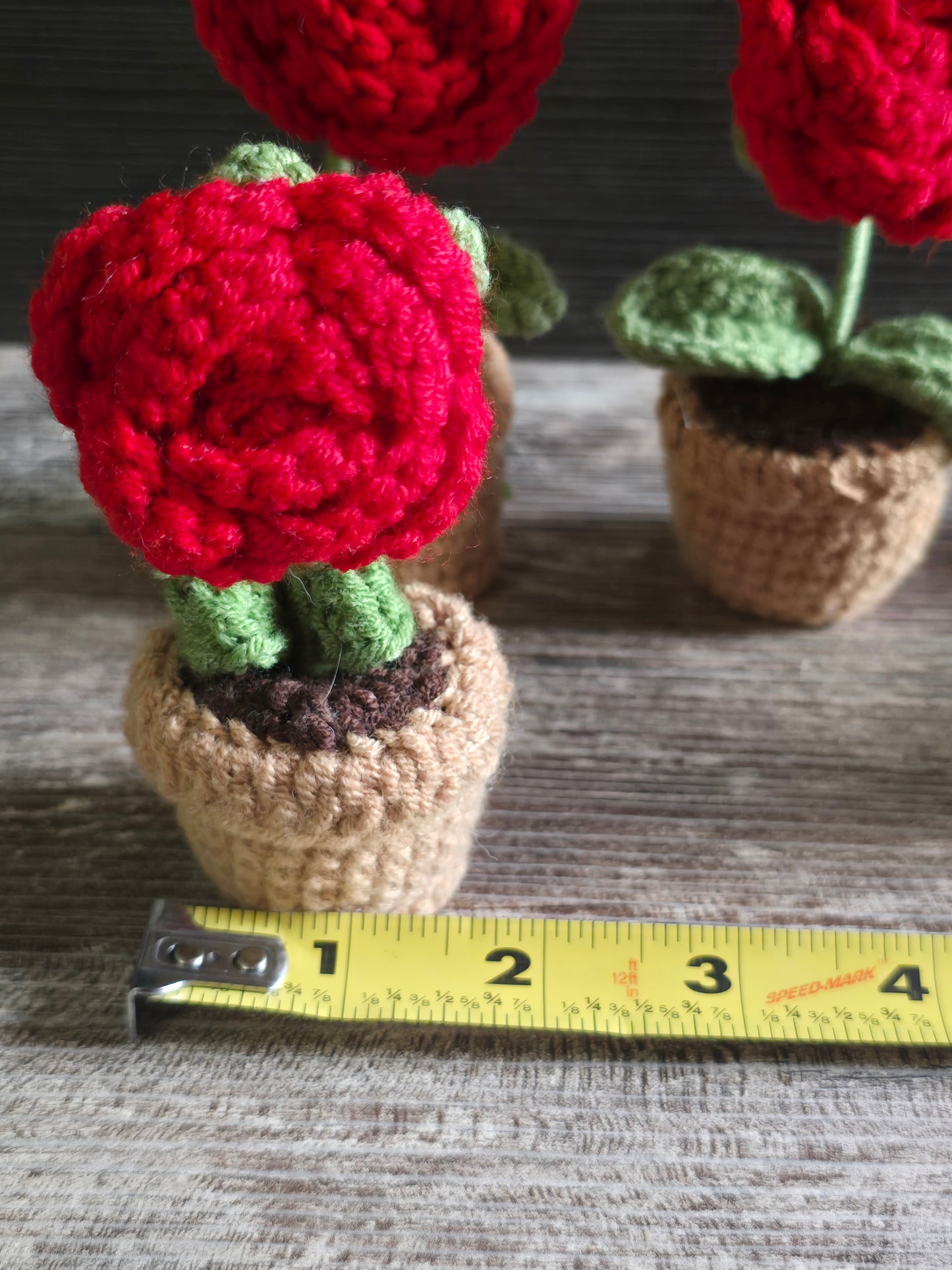 Knitted crochet flower