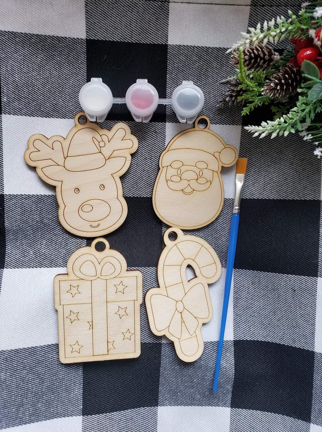 Kids Paint or crayon Kit Christmas Ornament
